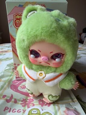 🐷🐸🐷 CUREPLANETA  PIGGY GIRL CUTE PET ACADEMY PLUSH 🐷🐸🐷 NWT 🐷🐸🐷